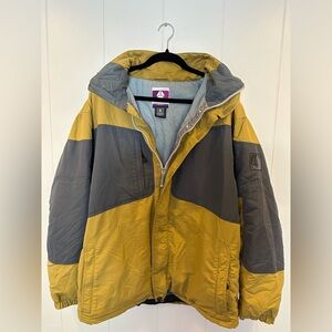 Burton Snowboard/ Ski Jacket in Mustard and Gray